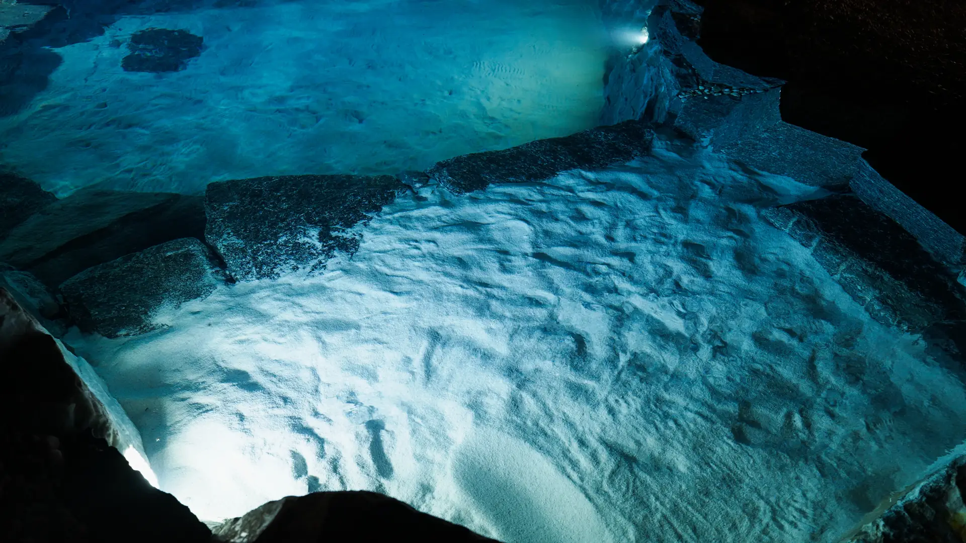 Piscina naturale Garda Natural Pools Design, atmosfera notturna